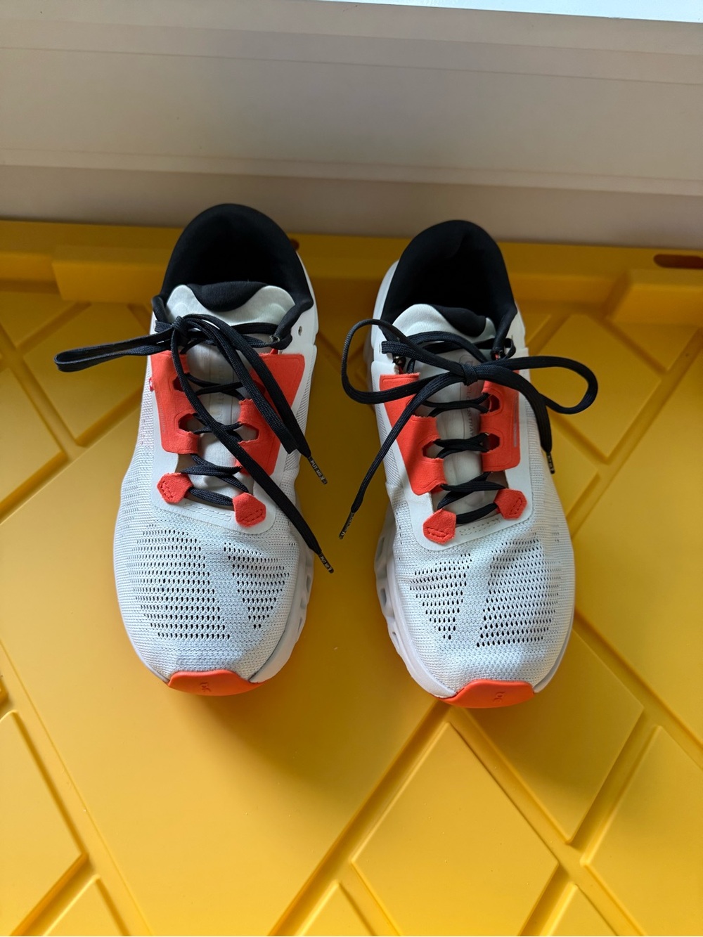 On Running CloudStratus 3 Women’s Running Shoes